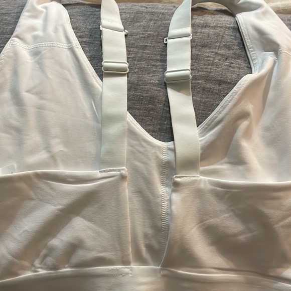 ✨White Fabletics Bra.✨ - Picture 2 of 4